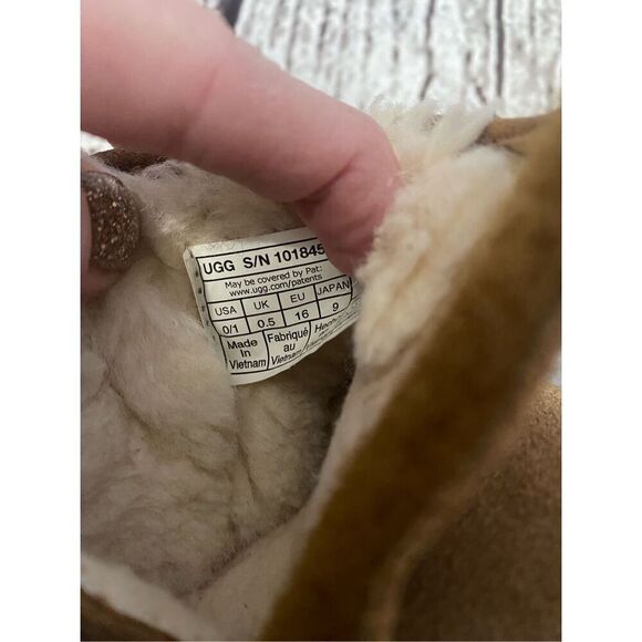 Ugg Bailey Bow baby Ugg boots - Picture 9 of 9